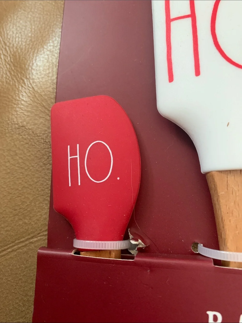 Rae Dunn Christmas  Holiday Spatulas Red & White HO HO HO 3-Piece Set NWT
